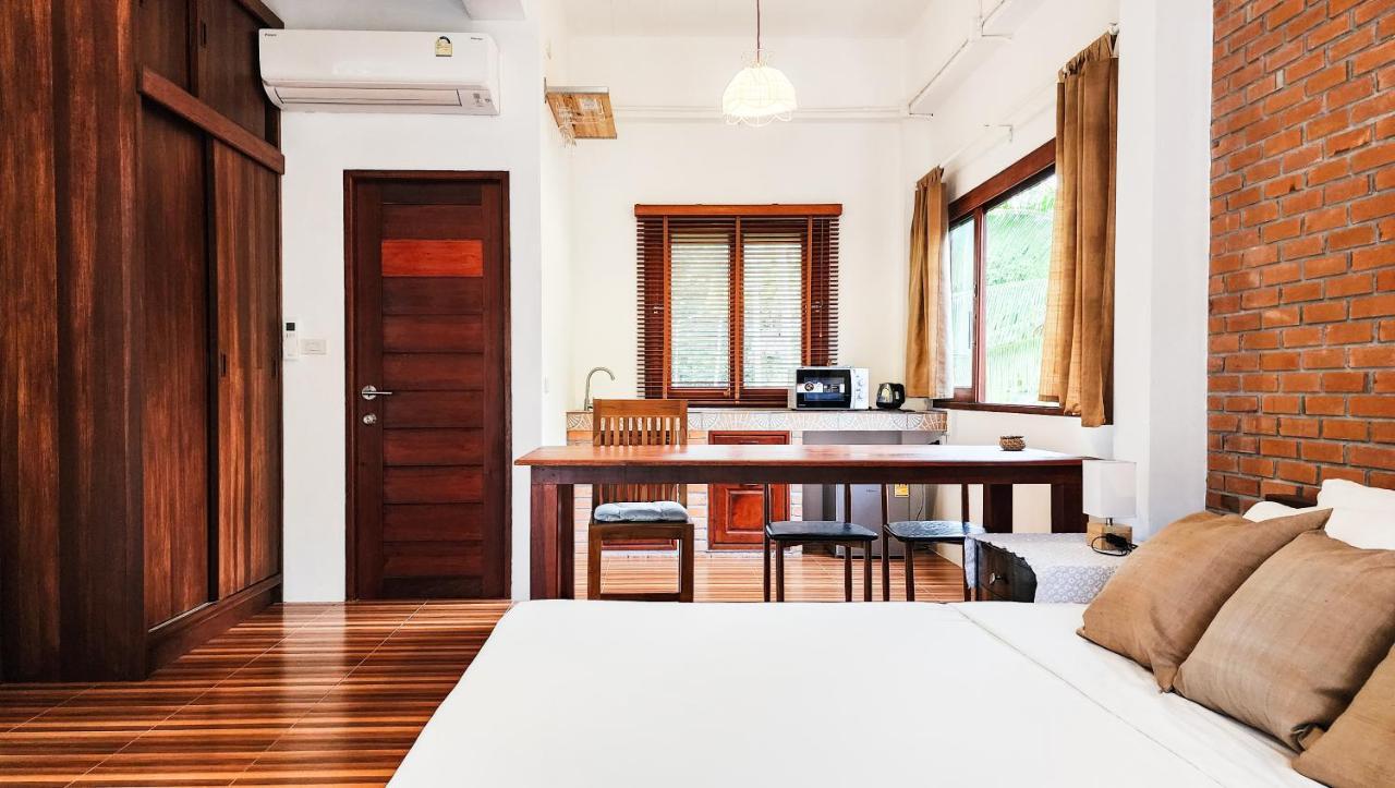 Baan Bhuwann Holiday Apartment Chaloklum Buitenkant foto