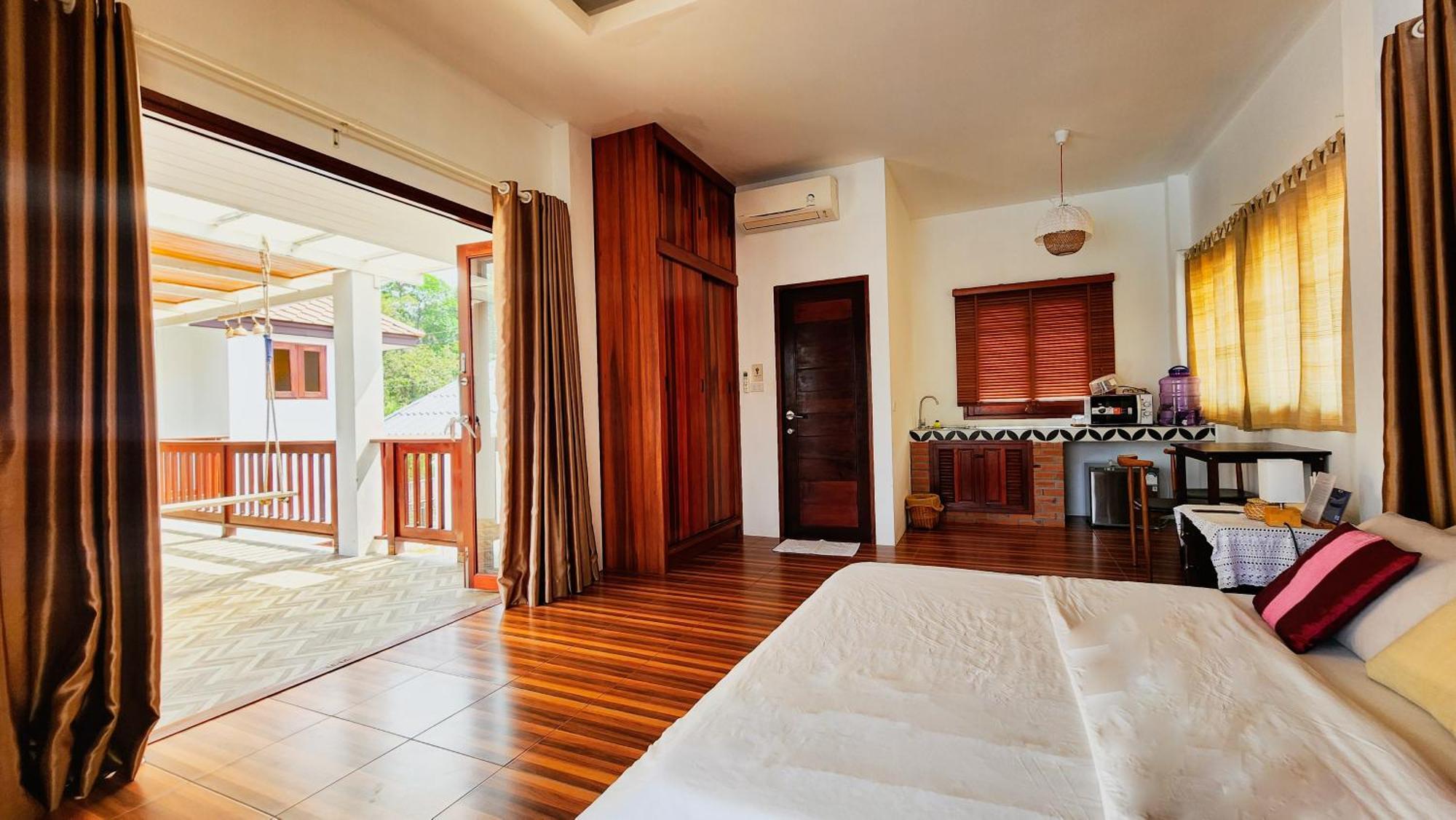 Baan Bhuwann Holiday Apartment Chaloklum Buitenkant foto