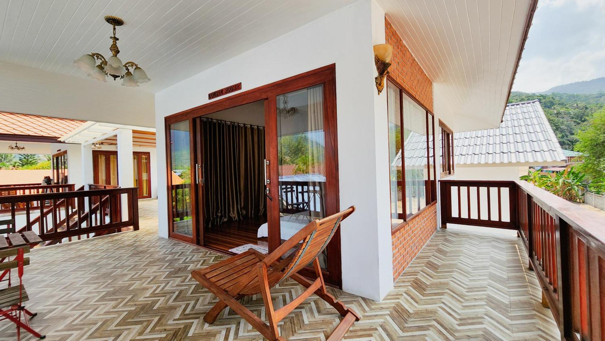 Baan Bhuwann Holiday Apartment Chaloklum Buitenkant foto